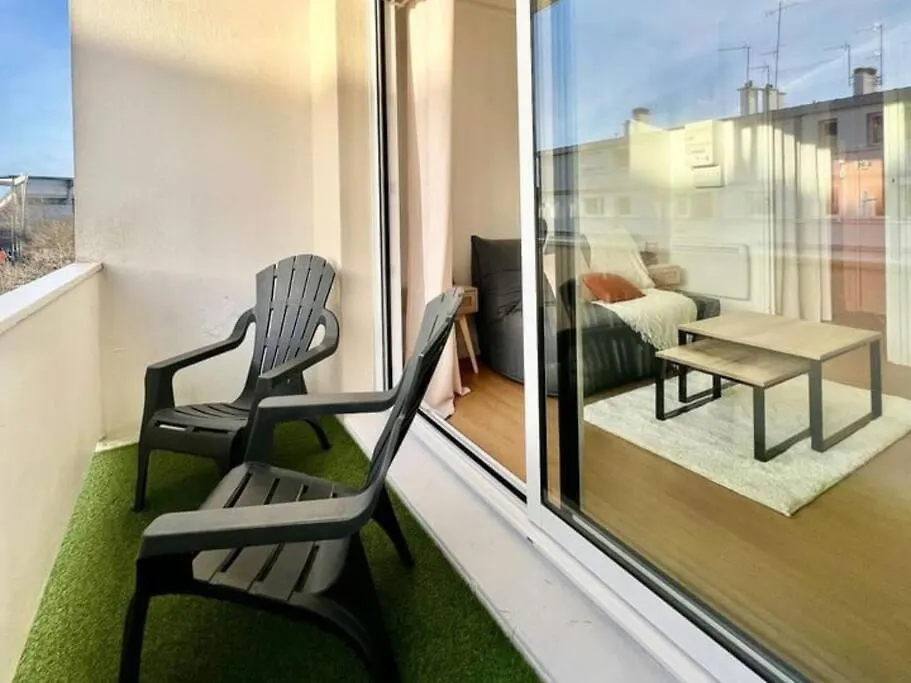 Studio Moderne Au Centre Ville ! Λοριάν